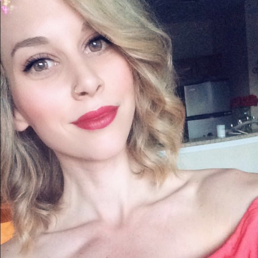 Meet your Posher, Megan